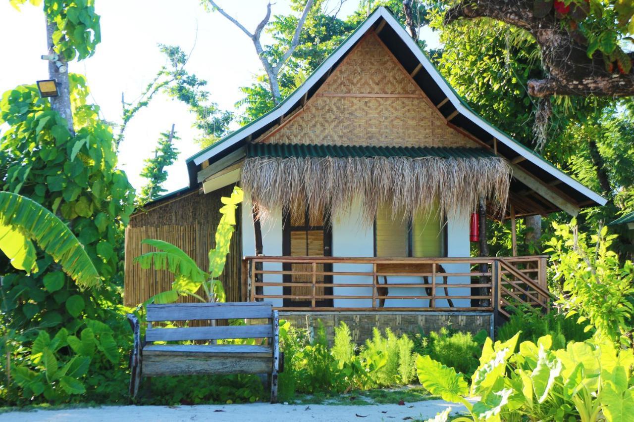 Patrick'S On The Beach Resort General Luna  Exterior foto